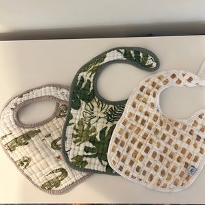 Set of 3 Little Unicorn Bibs